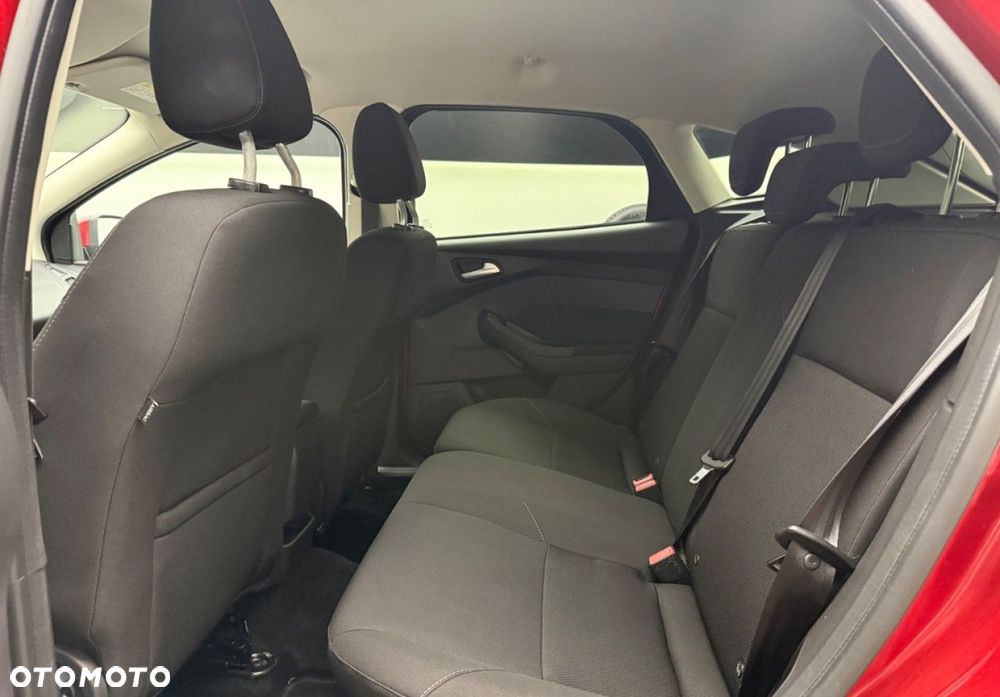Ford Focus - 25