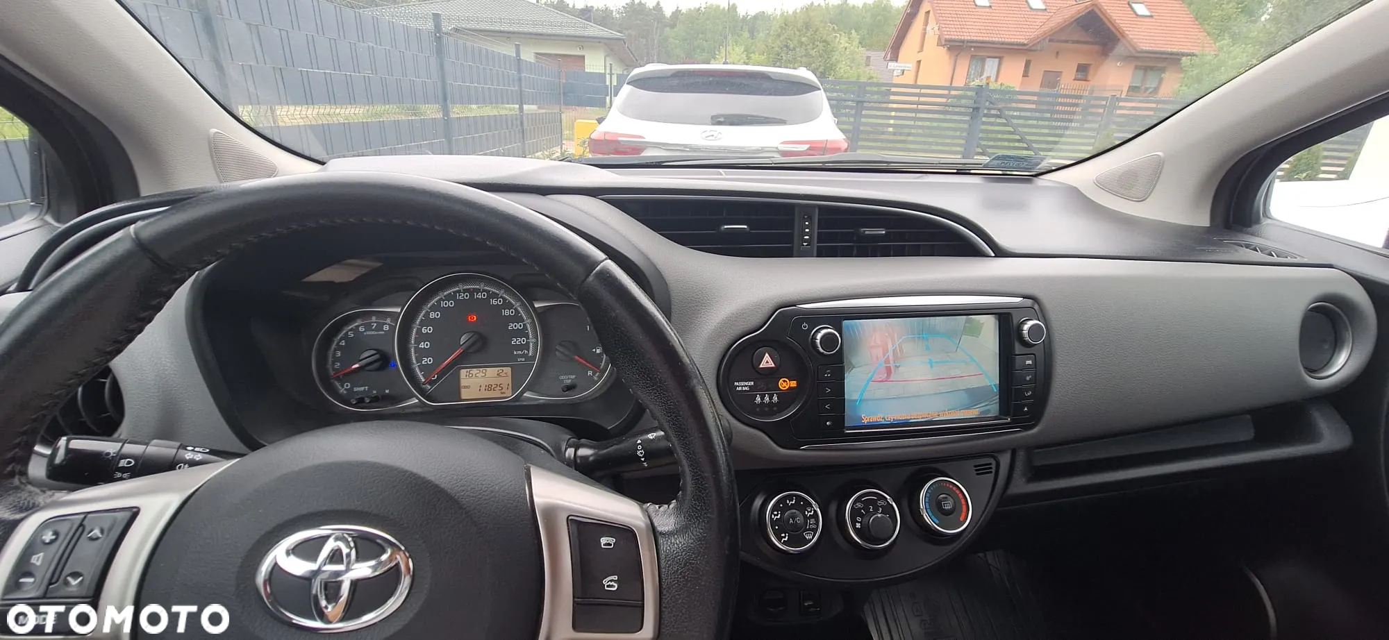 Toyota Yaris 1.33 Dynamic - 6
