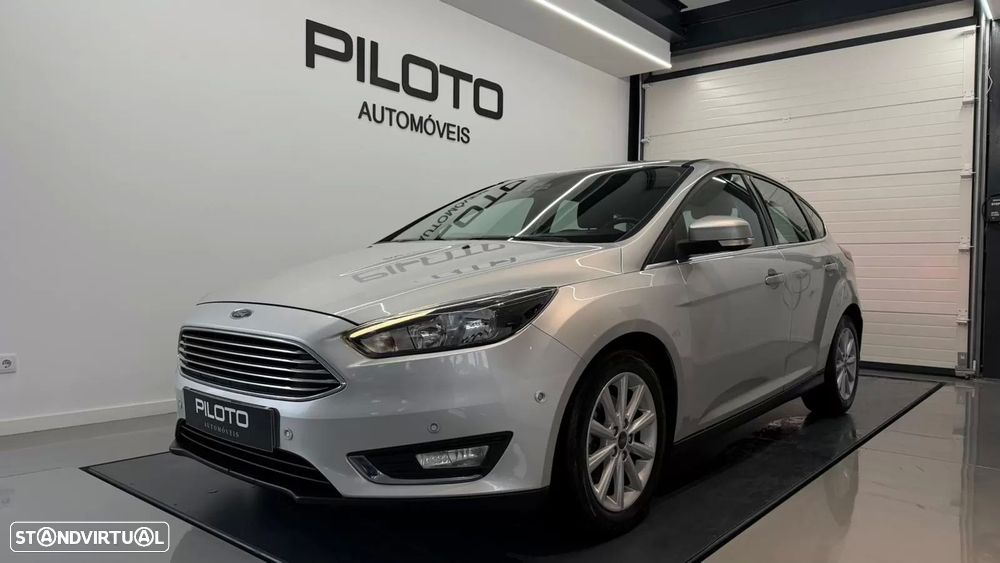 Ford Focus 1.0 EcoBoost Titanium - 1