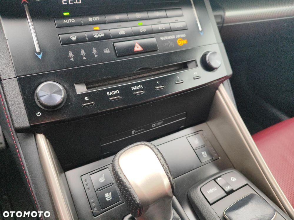 Lexus IS 250 F Sport - 14