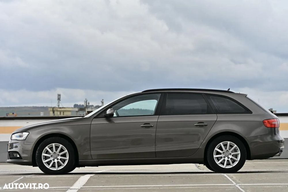 Audi A4 Avant 2.0 30 TDI S tronic MHEV Advanced - 6
