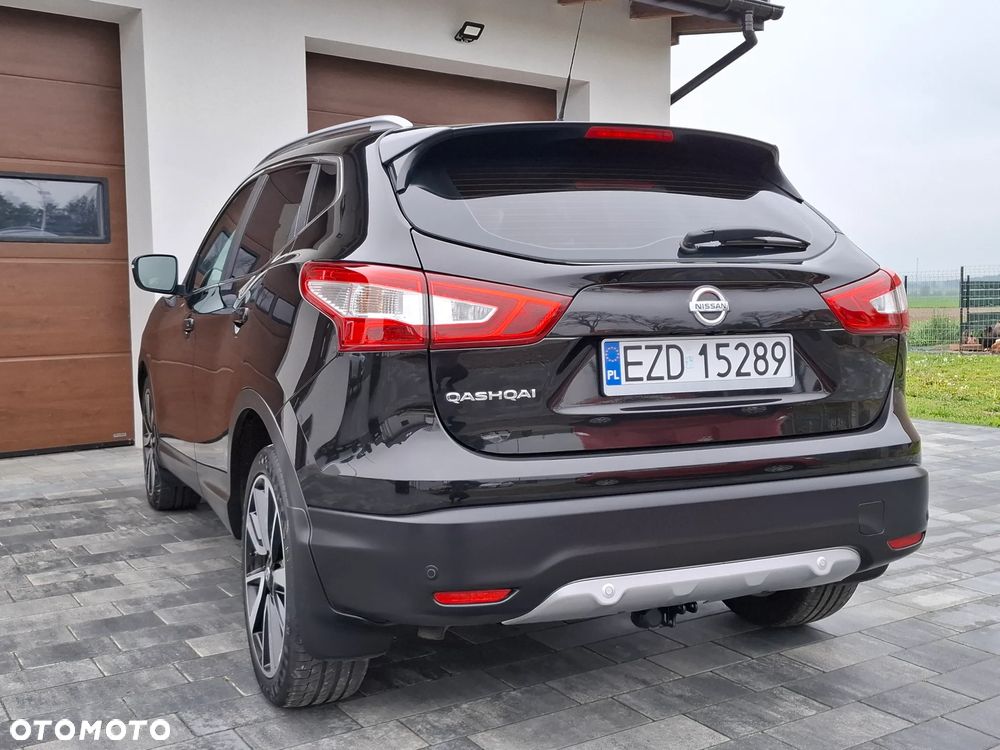 Nissan Qashqai 1.6 DCi Xtronic TEKNA - 25