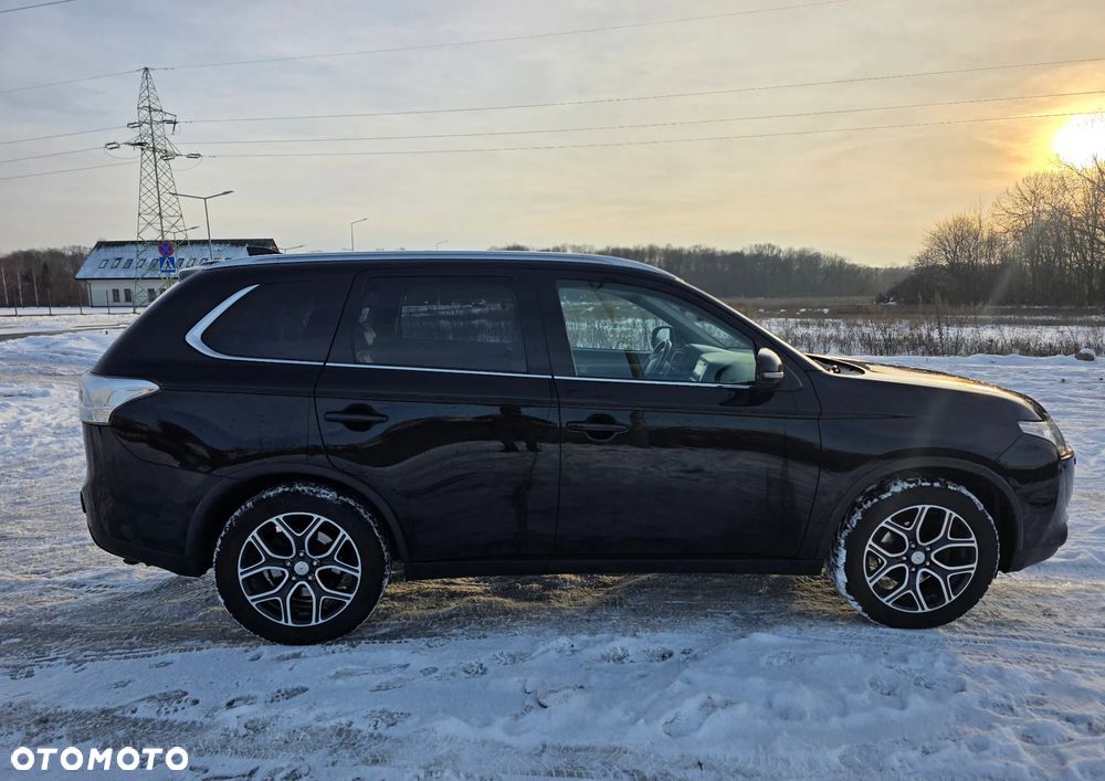 Mitsubishi Outlander 2.2 DID Instyle Navi - 6