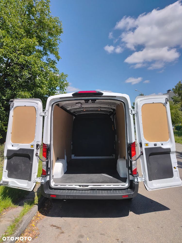 Ford Transit - 12