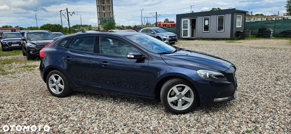 Volvo V40 T3 - 11