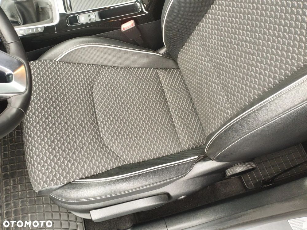 Kia Ceed 1.5 T-GDI Tribute - 12