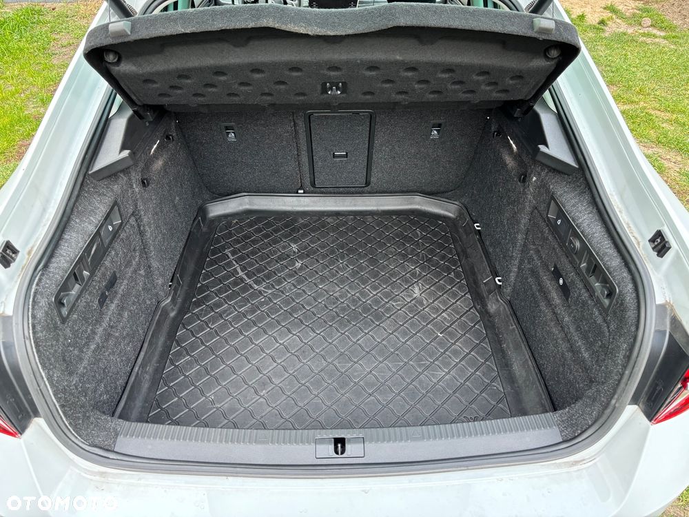 Skoda Superb 2.0 TDI Style - 16