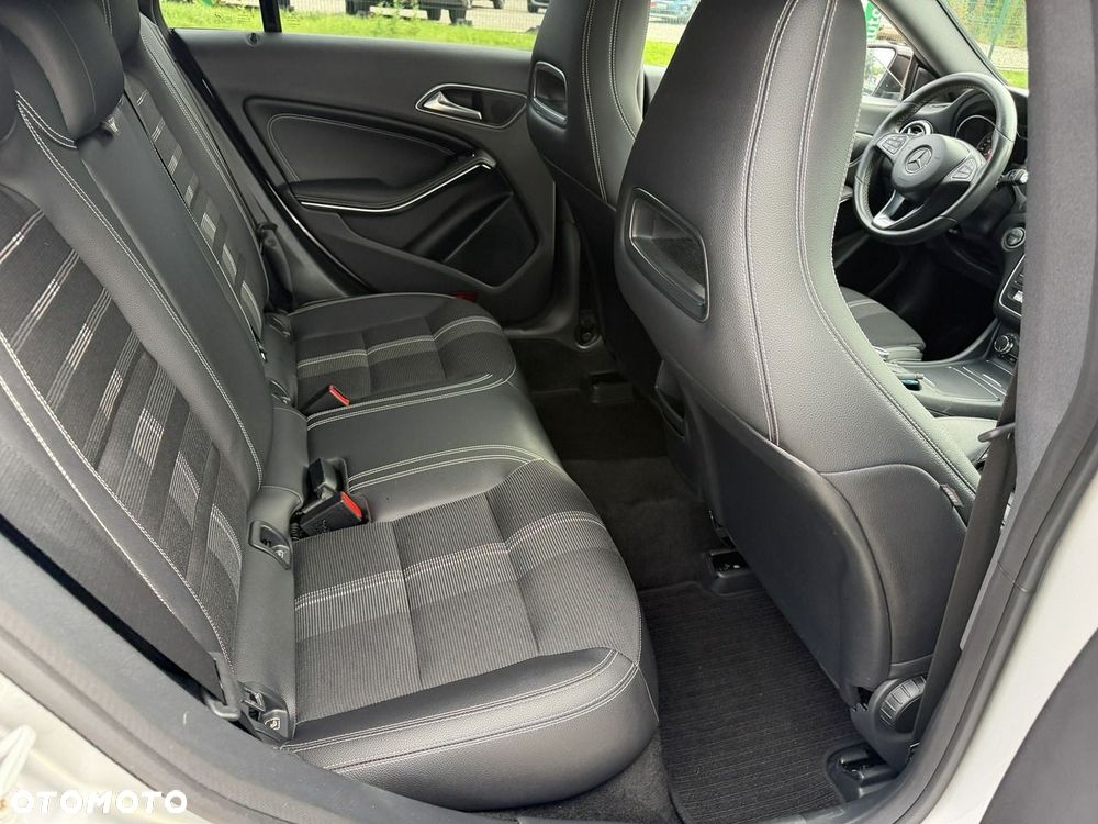 Mercedes-Benz CLA 200 (CDI) d 7G-DCT AMG Line - 32