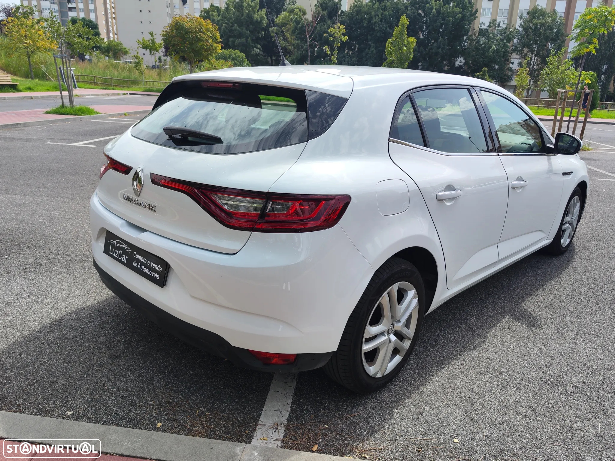 Renault Mégane ENERGY dCi 110 EDC INTENS - 6