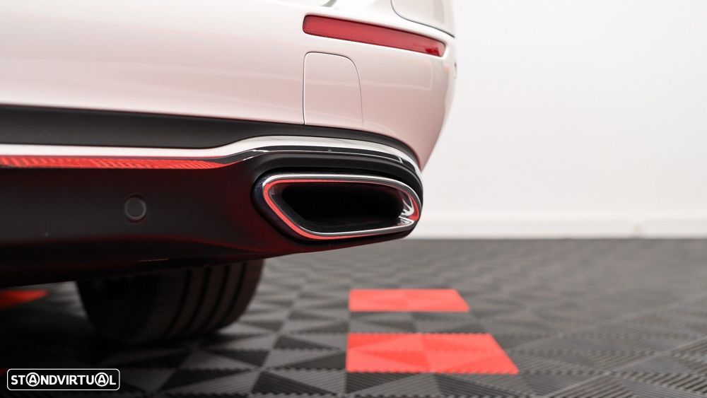 Mercedes-Benz E 300 de 4Matic T 9G-TRONIC Avantgarde - 25