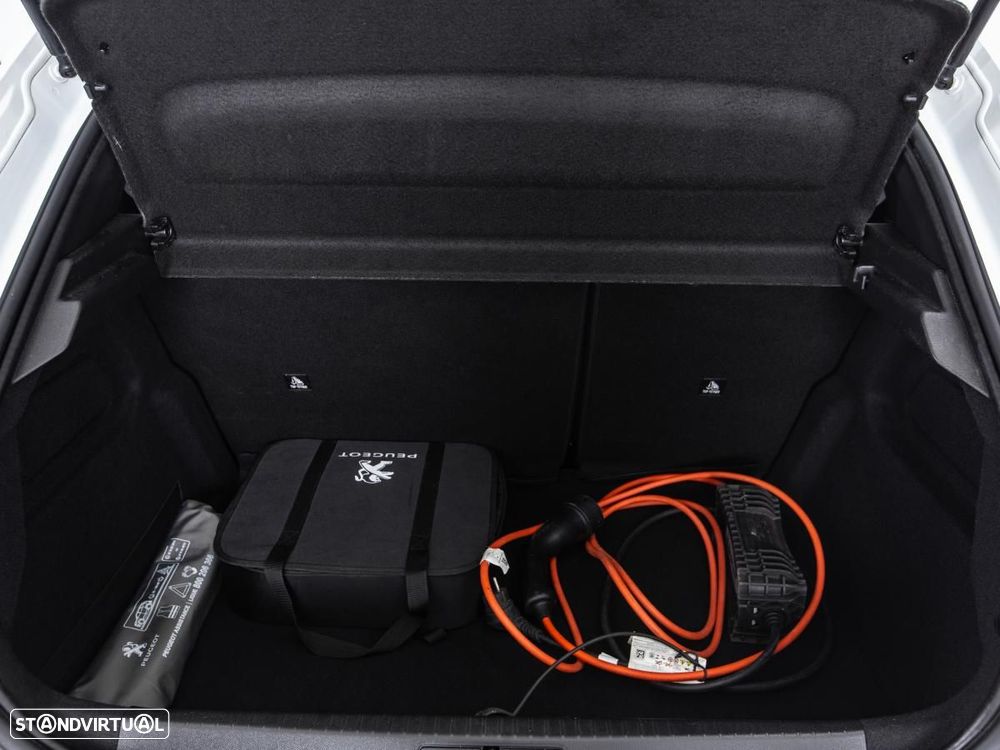 Peugeot e-208 50 kWh Active Pack - 12