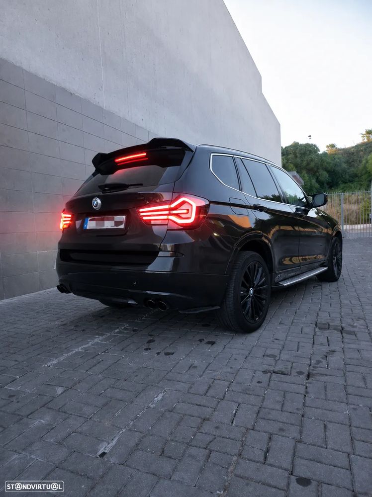 BMW X3 20 d xDrive Pack M - 1