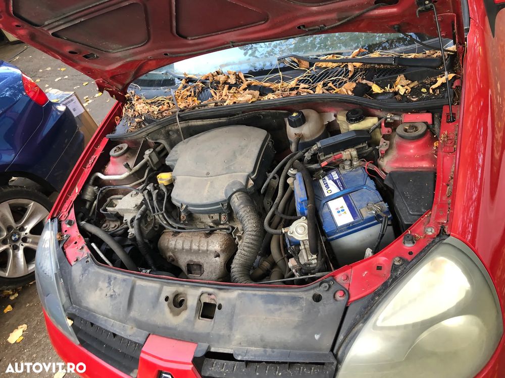 Dezmembrez Renault Clio Symbol 2008 1,4 benzina rosu OV727 - 13