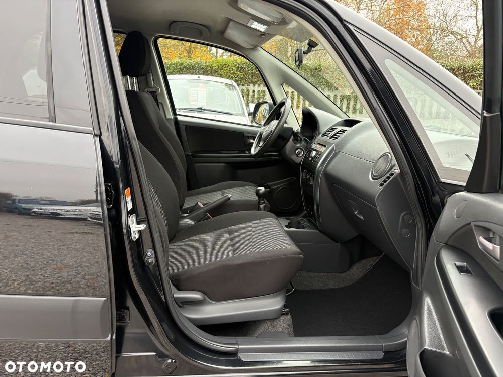 Suzuki SX4 1.6 GLX / Comfort - 29