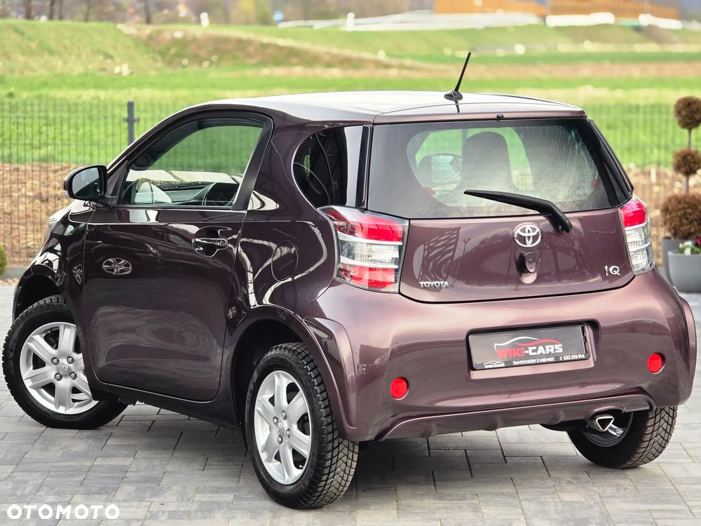 Toyota iQ 1.0 - 12