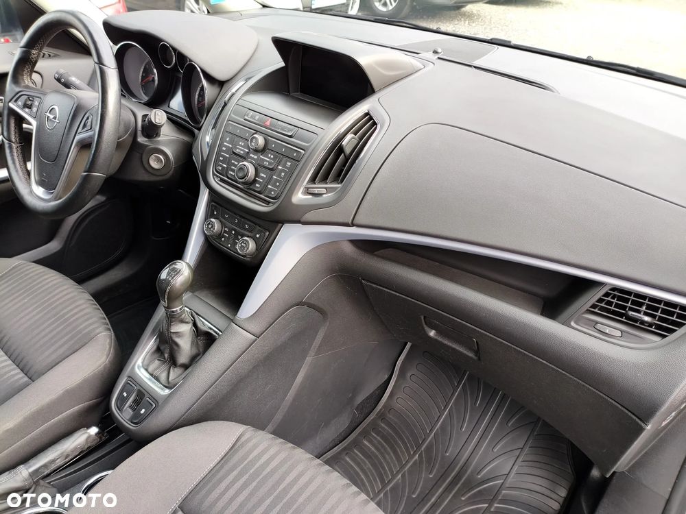 Opel Zafira Tourer 1.4 Turbo Edition - 20