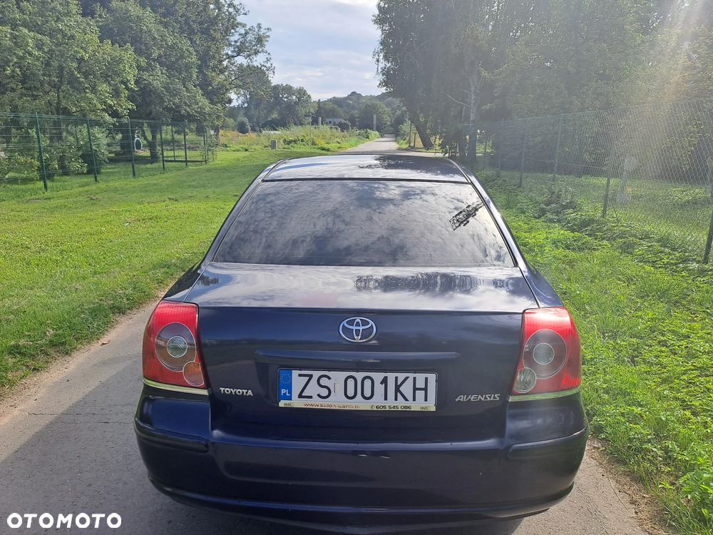 Toyota Avensis - 7