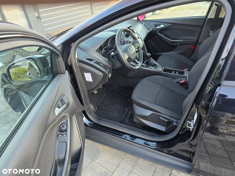 Ford Focus 1.0 EcoBoost Trend Edition - 6