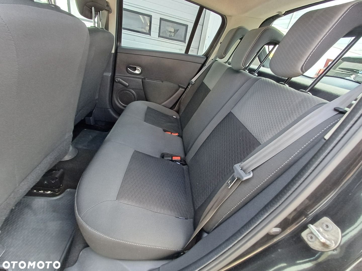 Renault Clio 1.5 dCi Authentique - 22