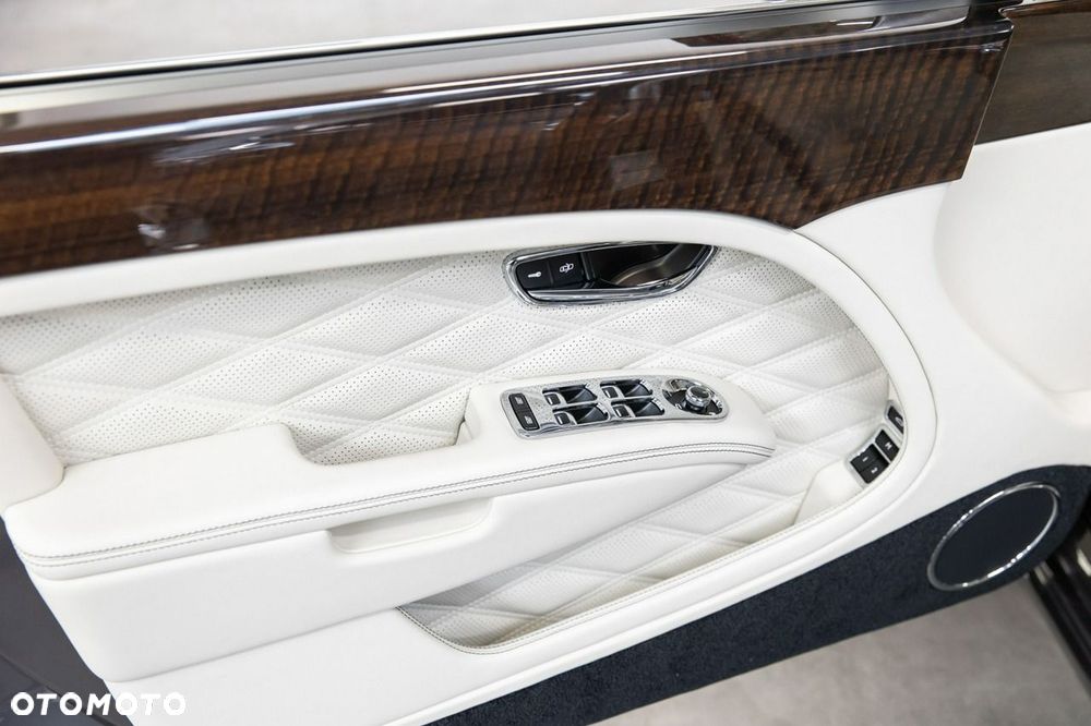 Bentley Mulsanne Speed - 36