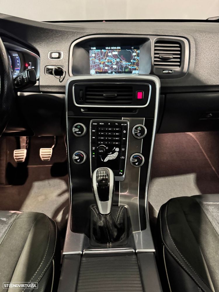 Volvo S60 2.0 D2 R-Design - 16