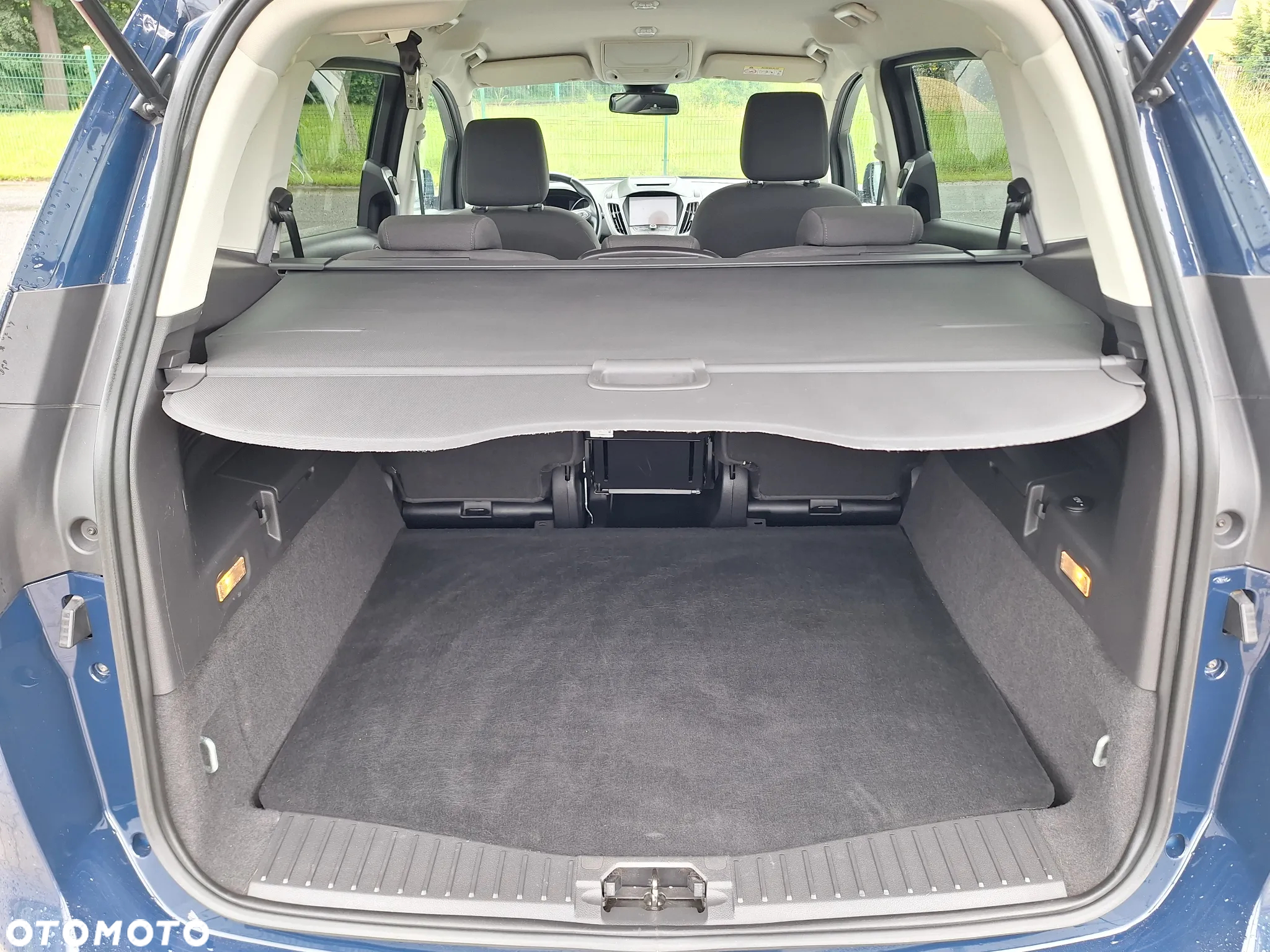 Ford Grand C-MAX - 25