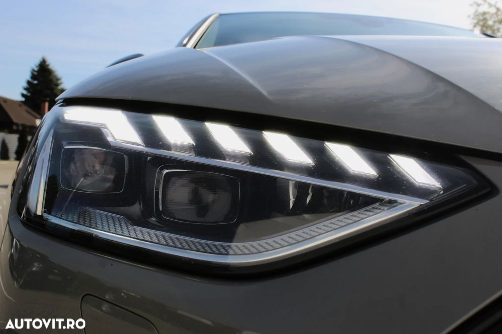 Audi A4 40 TFSI quattro S tronic S line - 23