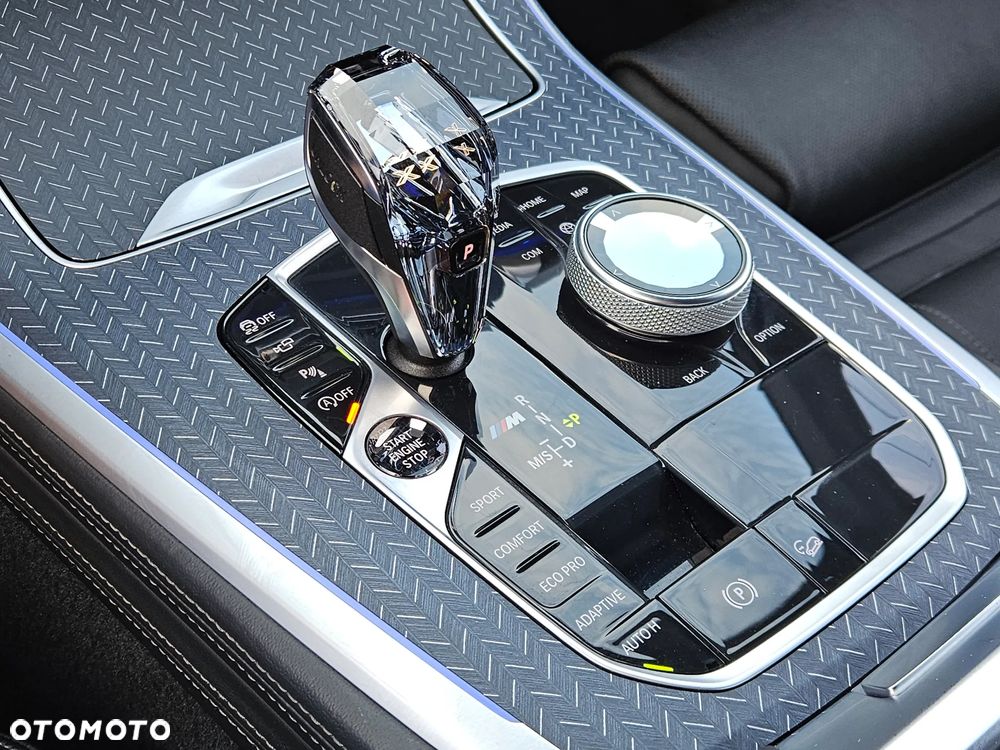 BMW X5 M50i - 9