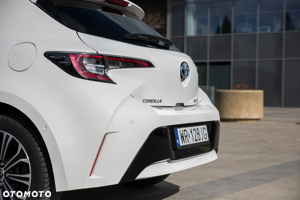 Toyota Corolla 1.8 Business Edition - 15