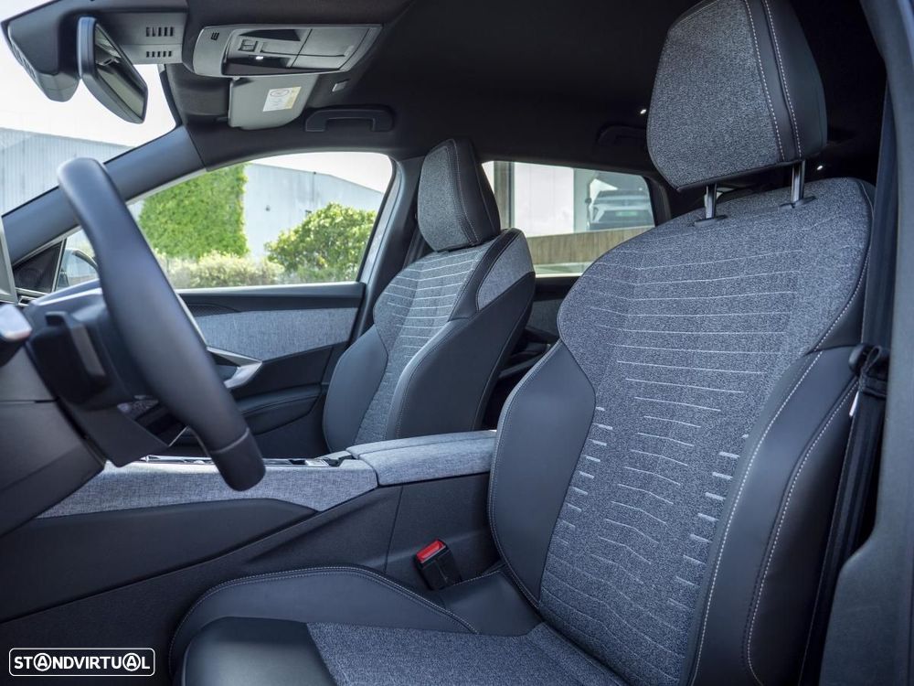 Peugeot E-5008 73 kWh Allure - 23