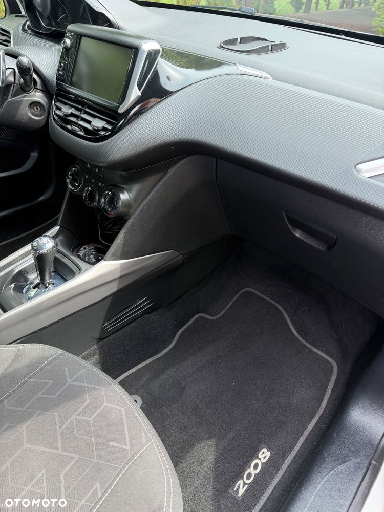 Peugeot 2008 - 6