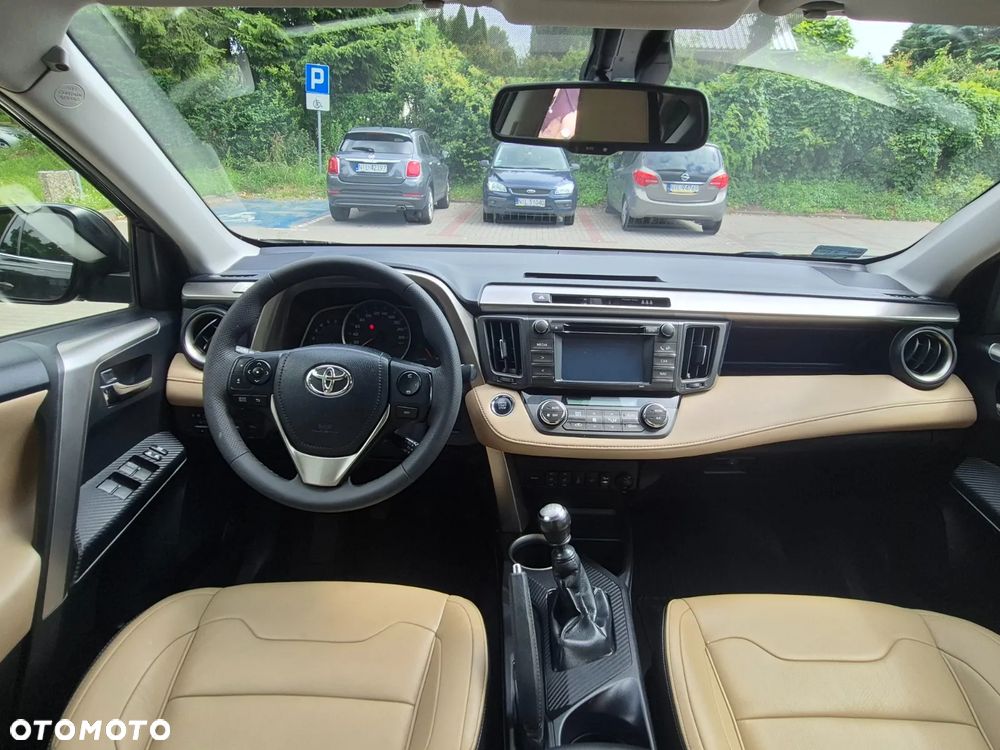 Toyota RAV4 2.0 D-4D Active - 9