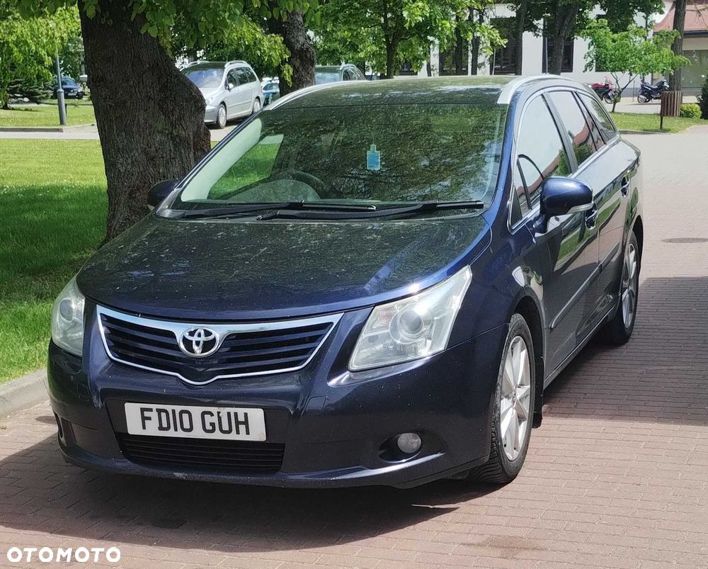 Toyota Avensis - 1