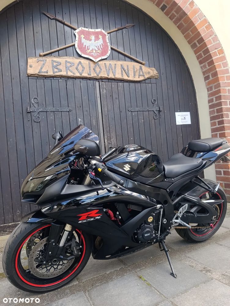 Suzuki GSX-R - 11
