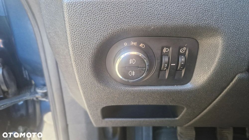 Opel Corsa - 16