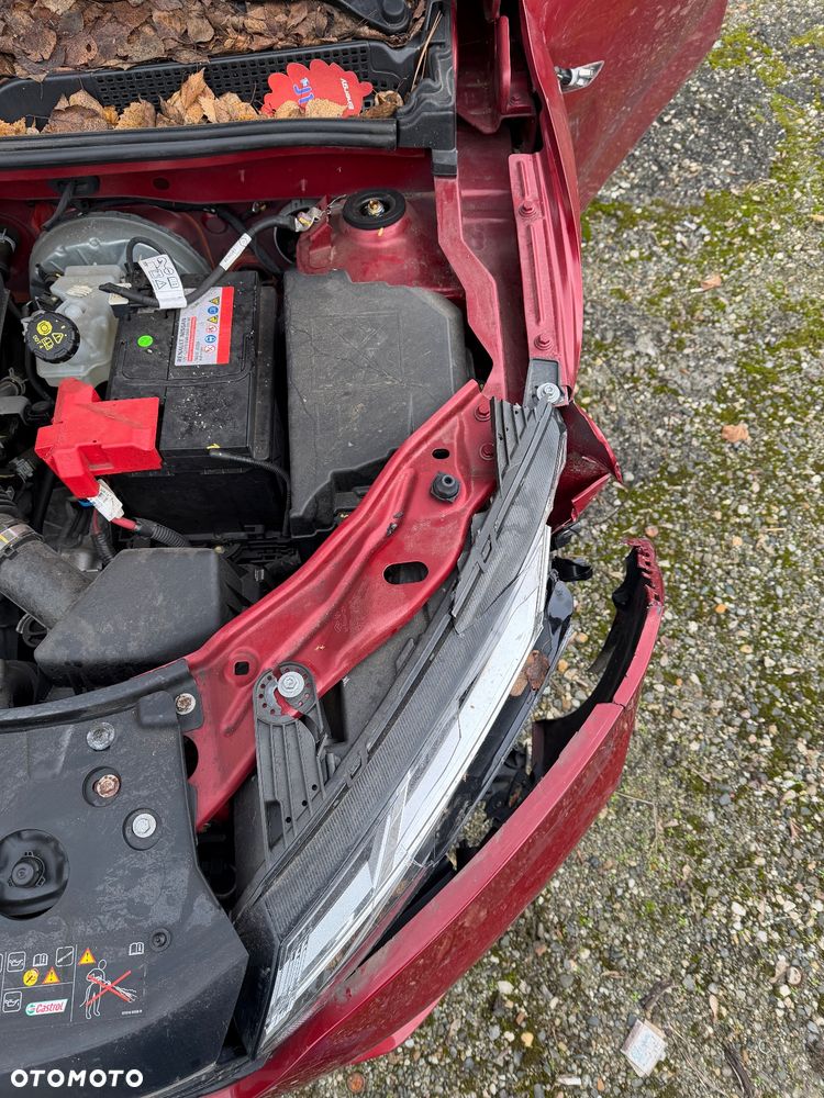 Dacia Sandero TCe 90 Essential - 12