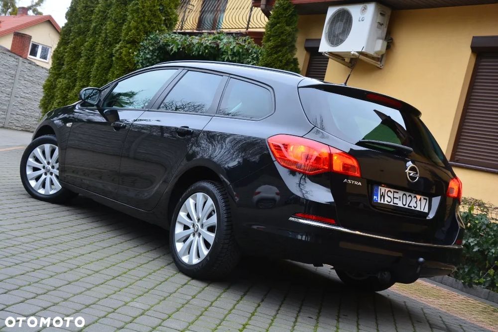Opel Astra 1.4 Turbo Innovation - 4