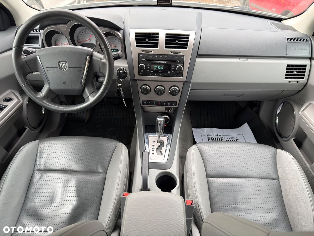 Dodge Avenger - 2