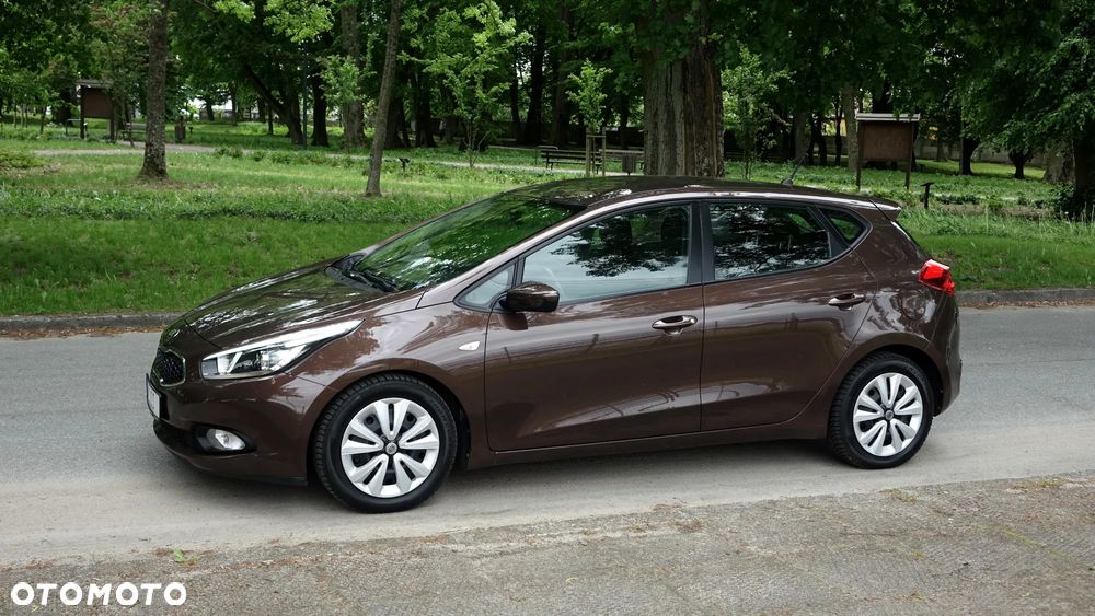 Kia Ceed - 25