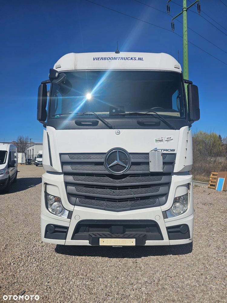 Mercedes-Benz Actros - 2