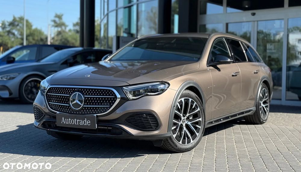 Mercedes-Benz Klasa E 300 de PHEV 4-Matic All-Terrain Avantgarde 9G-Tronic - 1