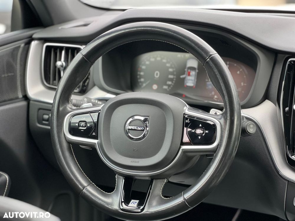 Volvo XC 60 D4 AWD R-Design - 17