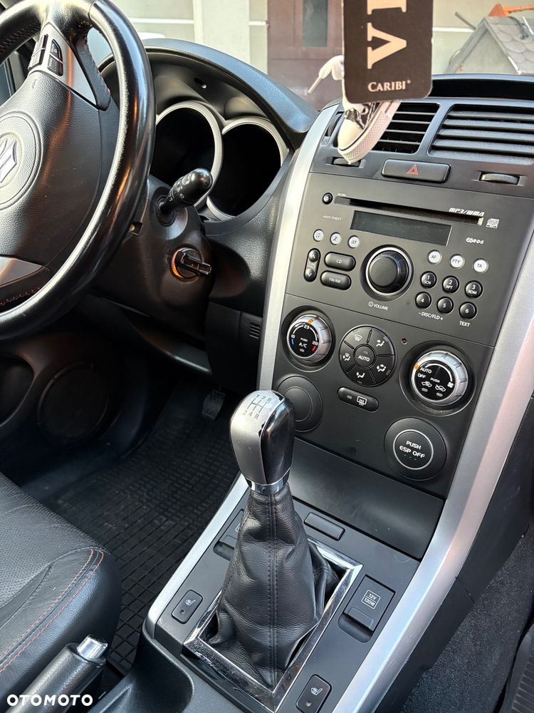 Suzuki Grand Vitara 1.6 - 13