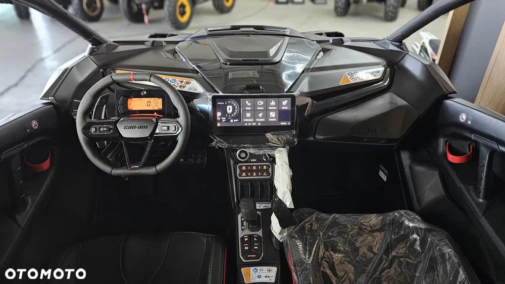 Can-Am Maverick - 6