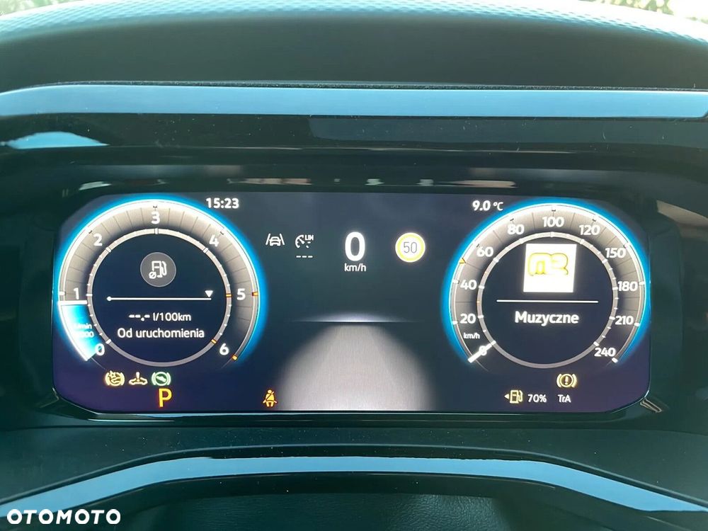 Volkswagen Multivan - 14