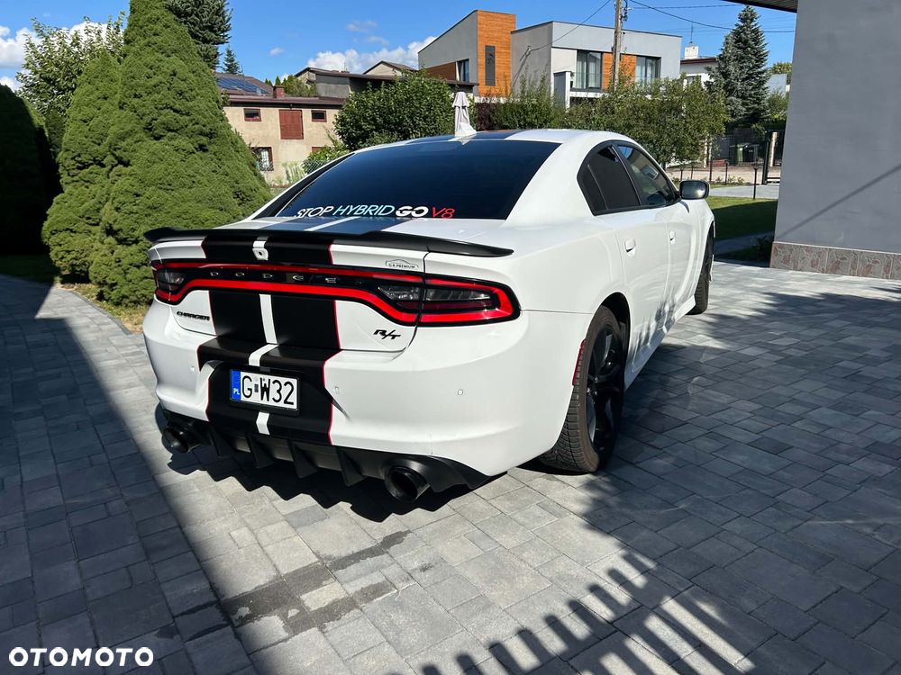 Dodge Charger 5.7 R/T - 10