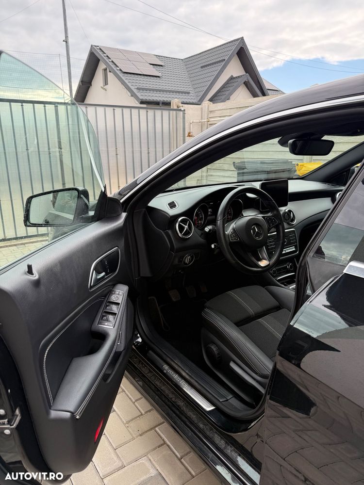 Mercedes-Benz CLA 200 AMG Line - 8