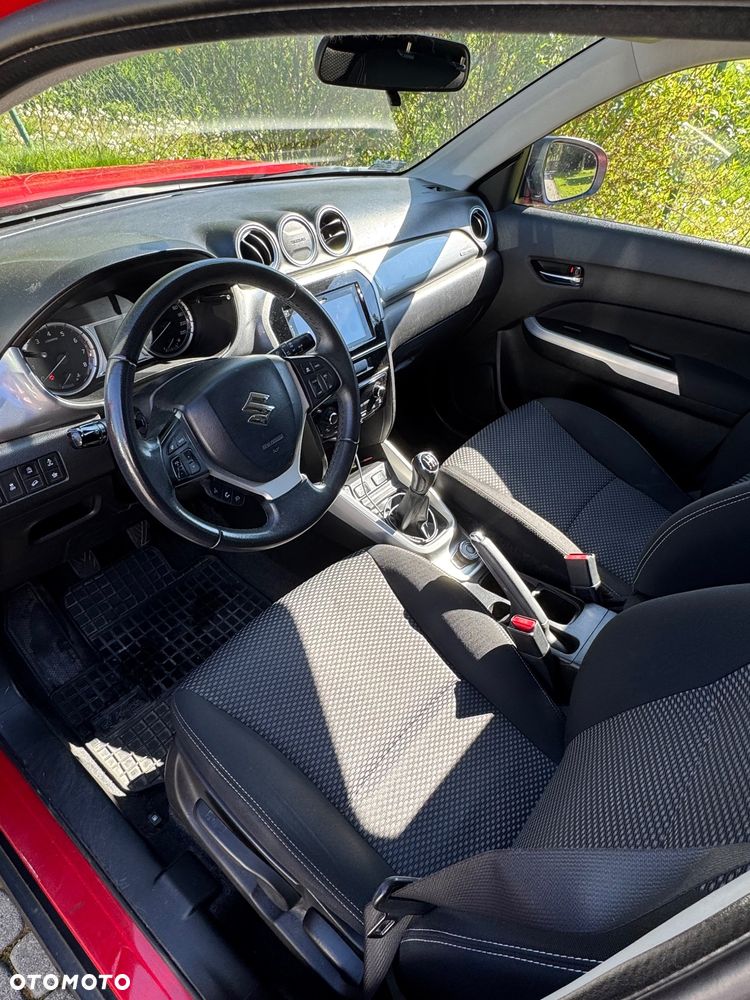 Suzuki Vitara 1.6 Premium 4WD - 9