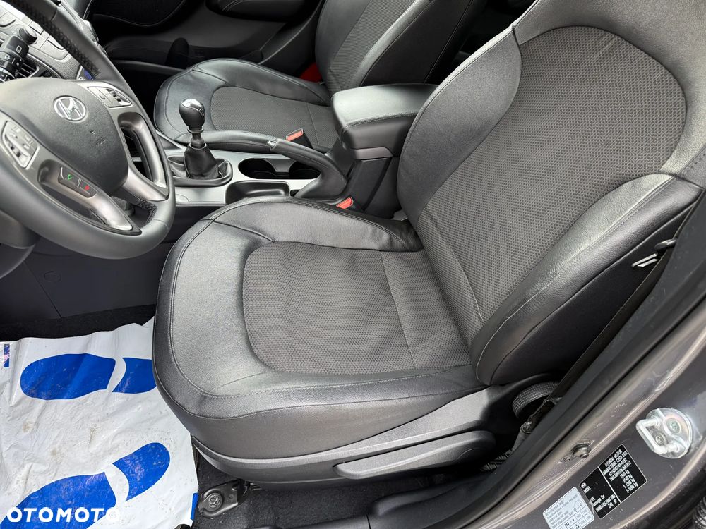 Hyundai ix35 - 27