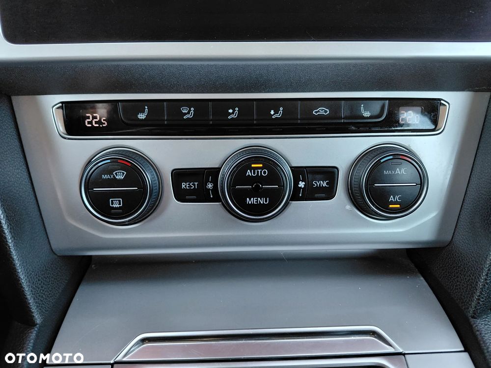 Volkswagen Passat 2.0 TDI SCR Comfortline DSG - 30